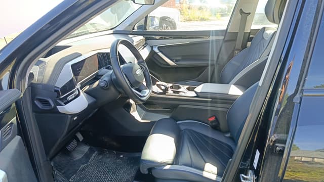 Geely Atlas - 6