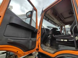 Карвинг 3370* на шасси HONGYAN GENLYON 6x4 Бортовой с КМУ - 6