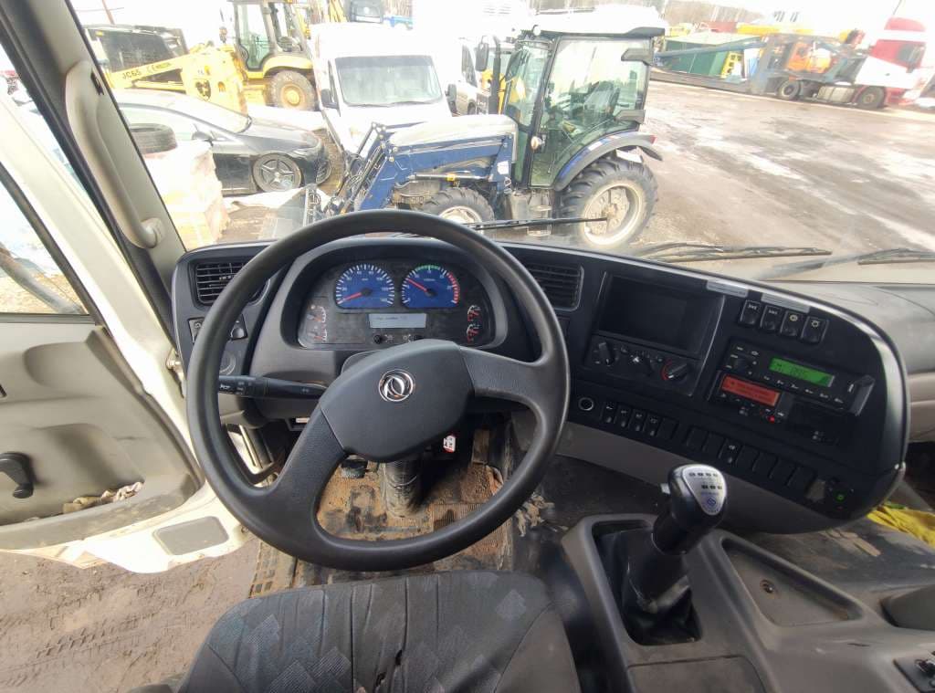 Dongfeng DFH 8x4 Самосвал - 5