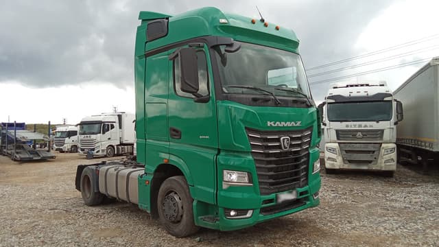 Камаз М1946 4x2 Седельный тягач - 2