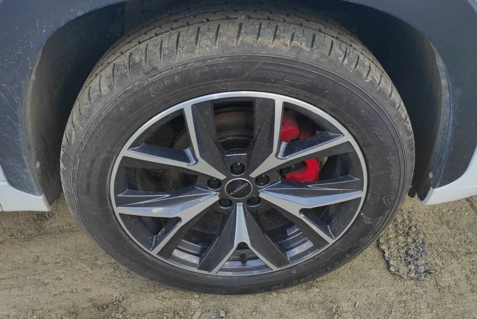 Exeed LX - 9