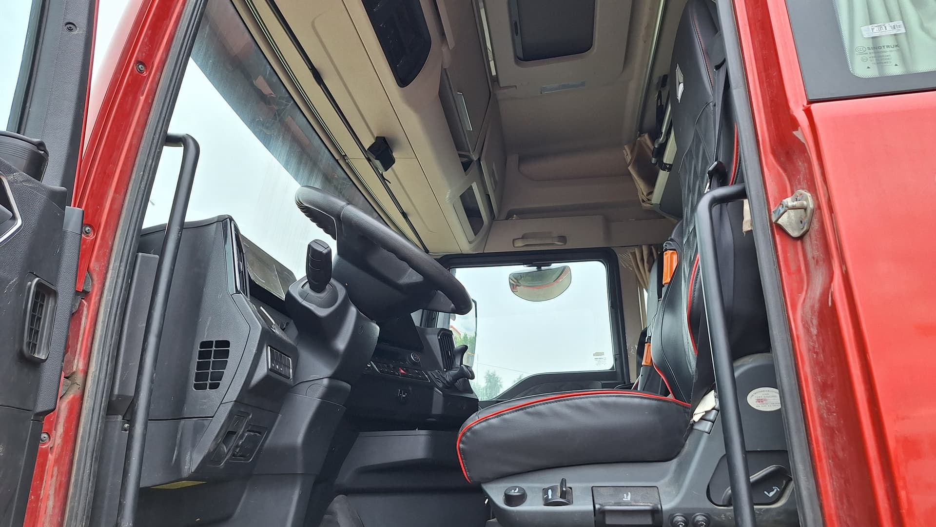 Sitrak C7H 4x2 Седельный тягач - 6