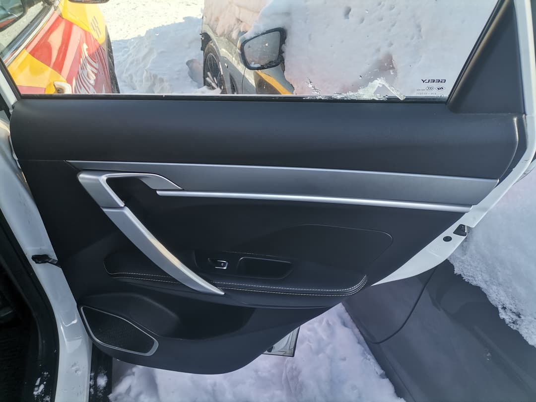 Geely Coolray - 7