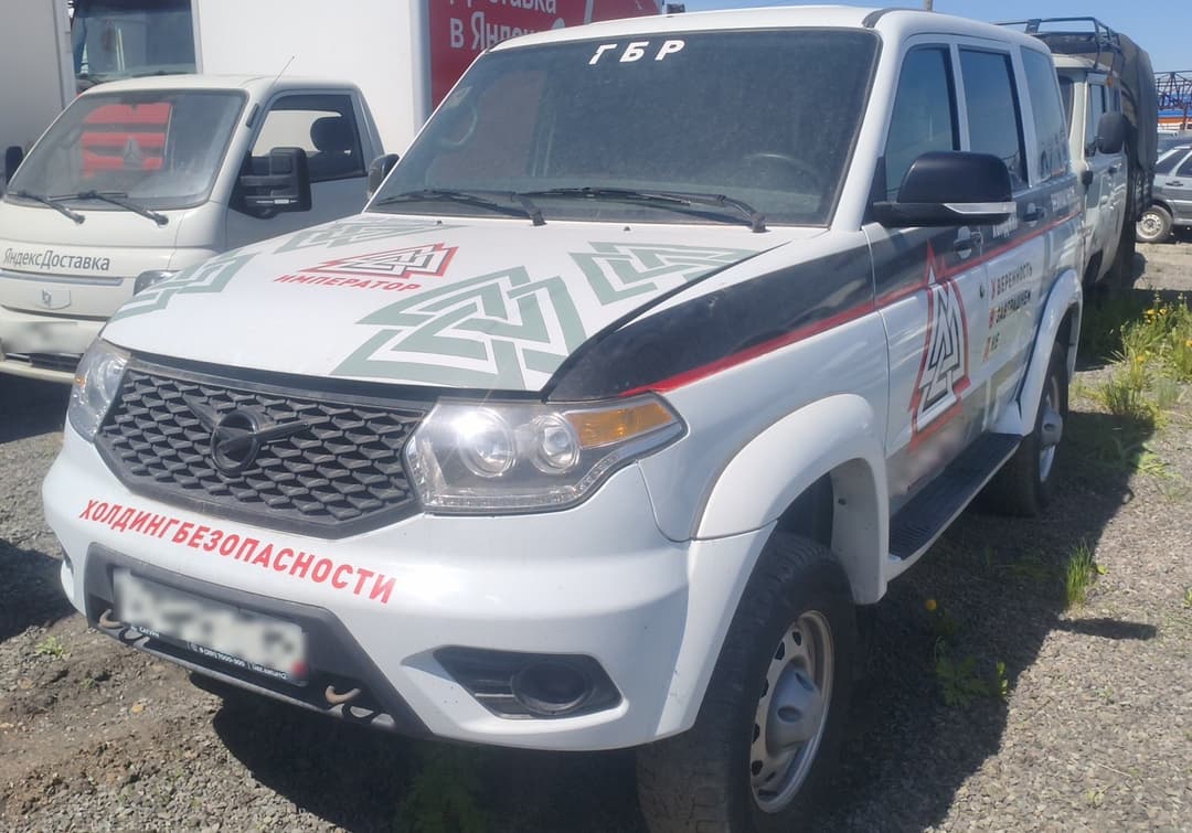 UAZ PATRIOT - 1