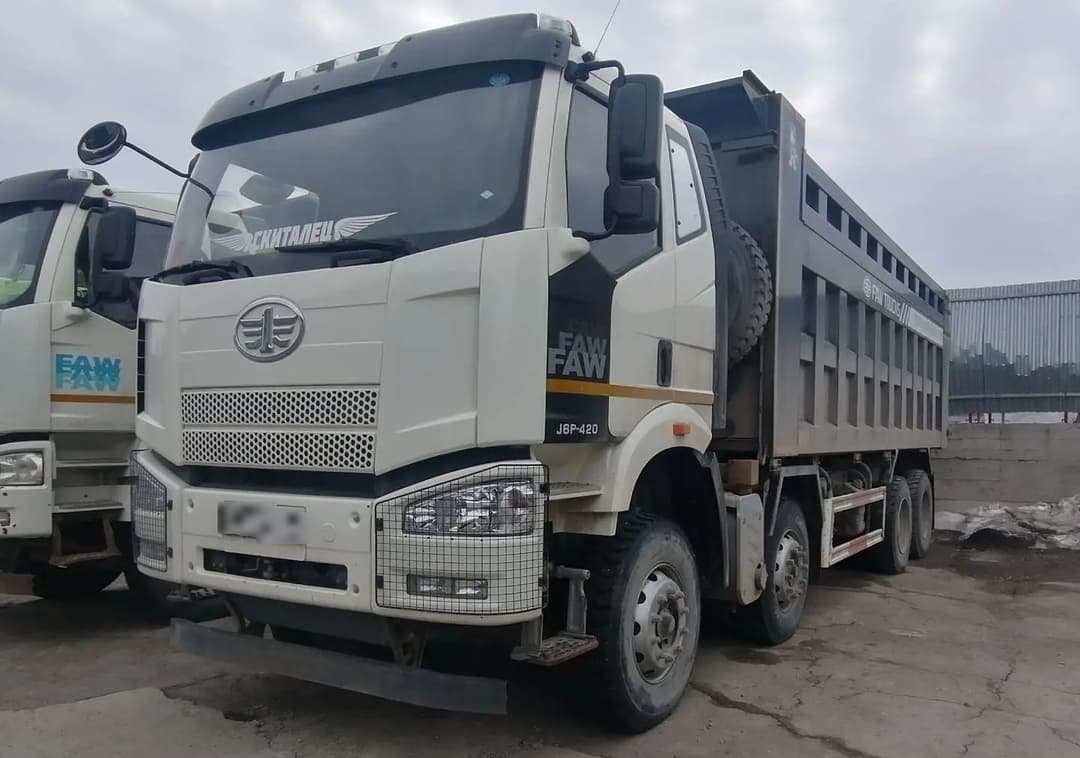 FAW J6 8x4 Самосвал - 1
