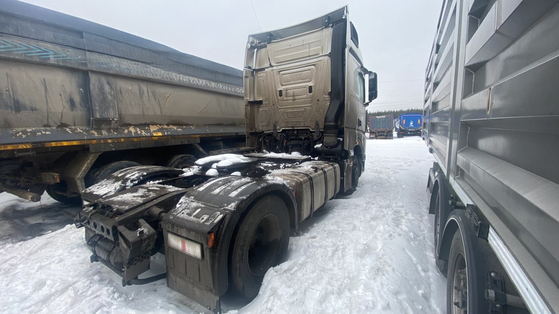 Камаз М1946 4x2 Седельный тягач - 3