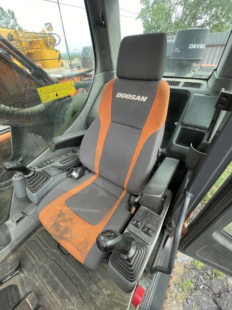 Doosan DX360 Экскаватор - 5