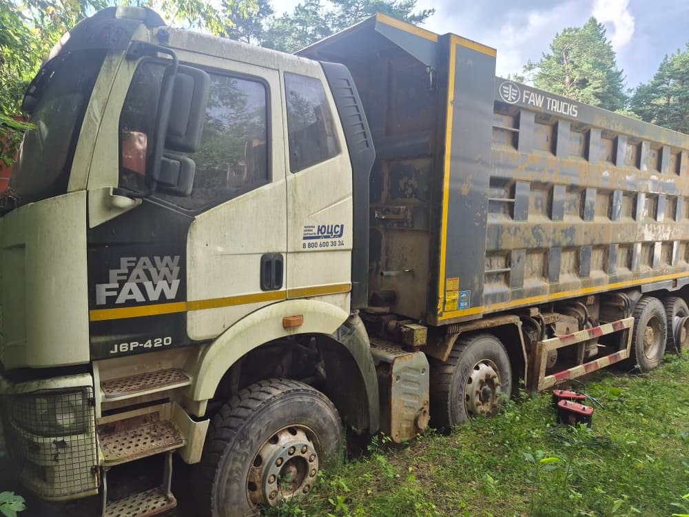FAW J6 8x4 Самосвал - 1