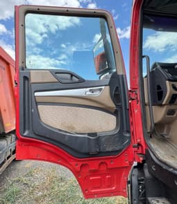 Howo T5G 8x4 Самосвал - 8