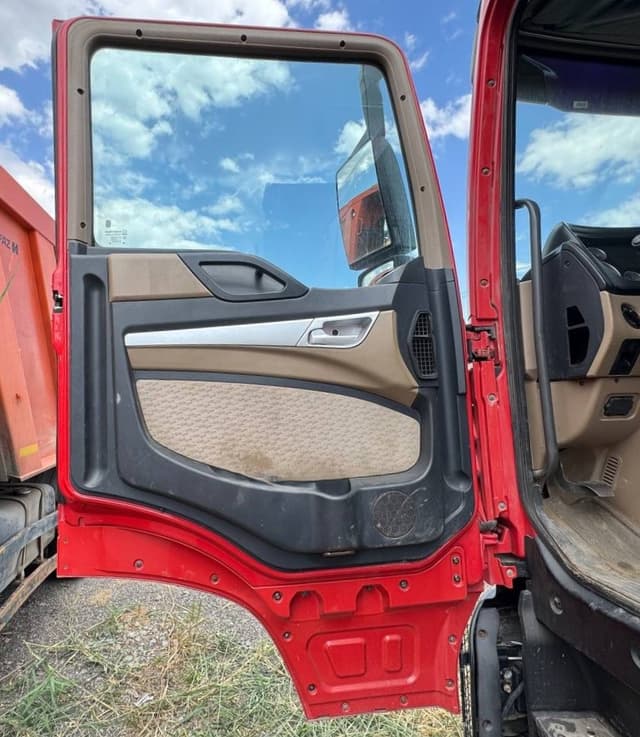 Howo T5G 8x4 Самосвал - 8