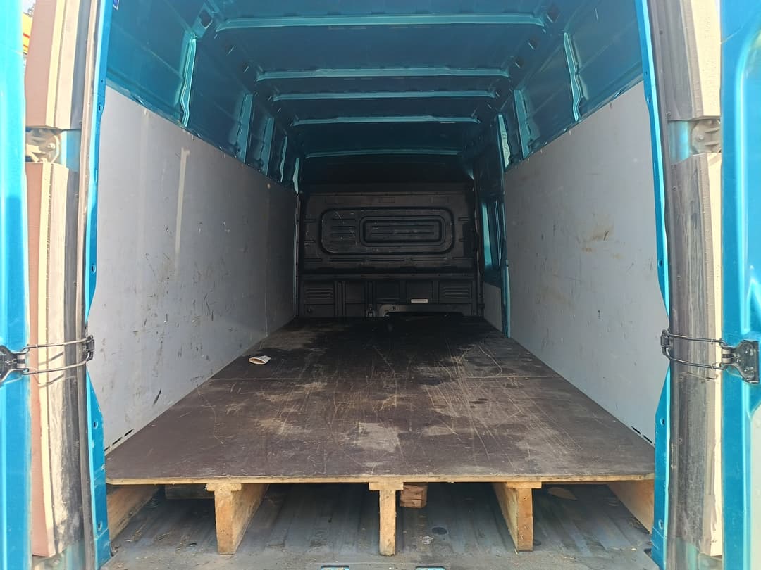 GAZ GAZELLE NEXT 4,6 4x2 Цельнометаллический - 9