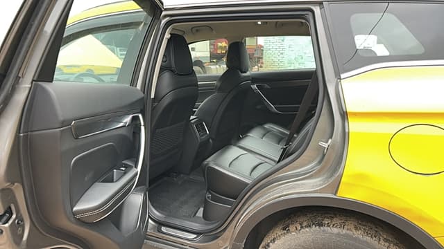 Geely Atlas Pro - 9