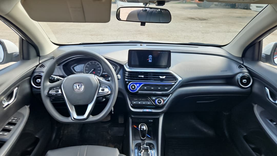 Changan Alsvin - 5