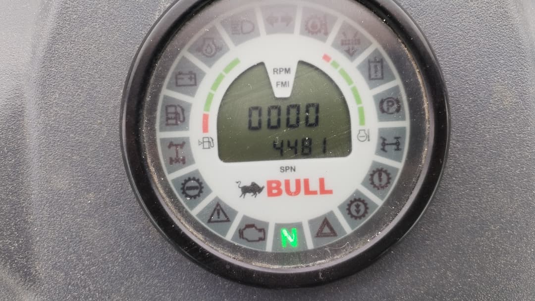 Bull HD-100 Экскаватор-погрузчик - 6