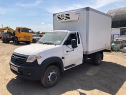 UAZ Profi Изотермический/рефрижератор - 1