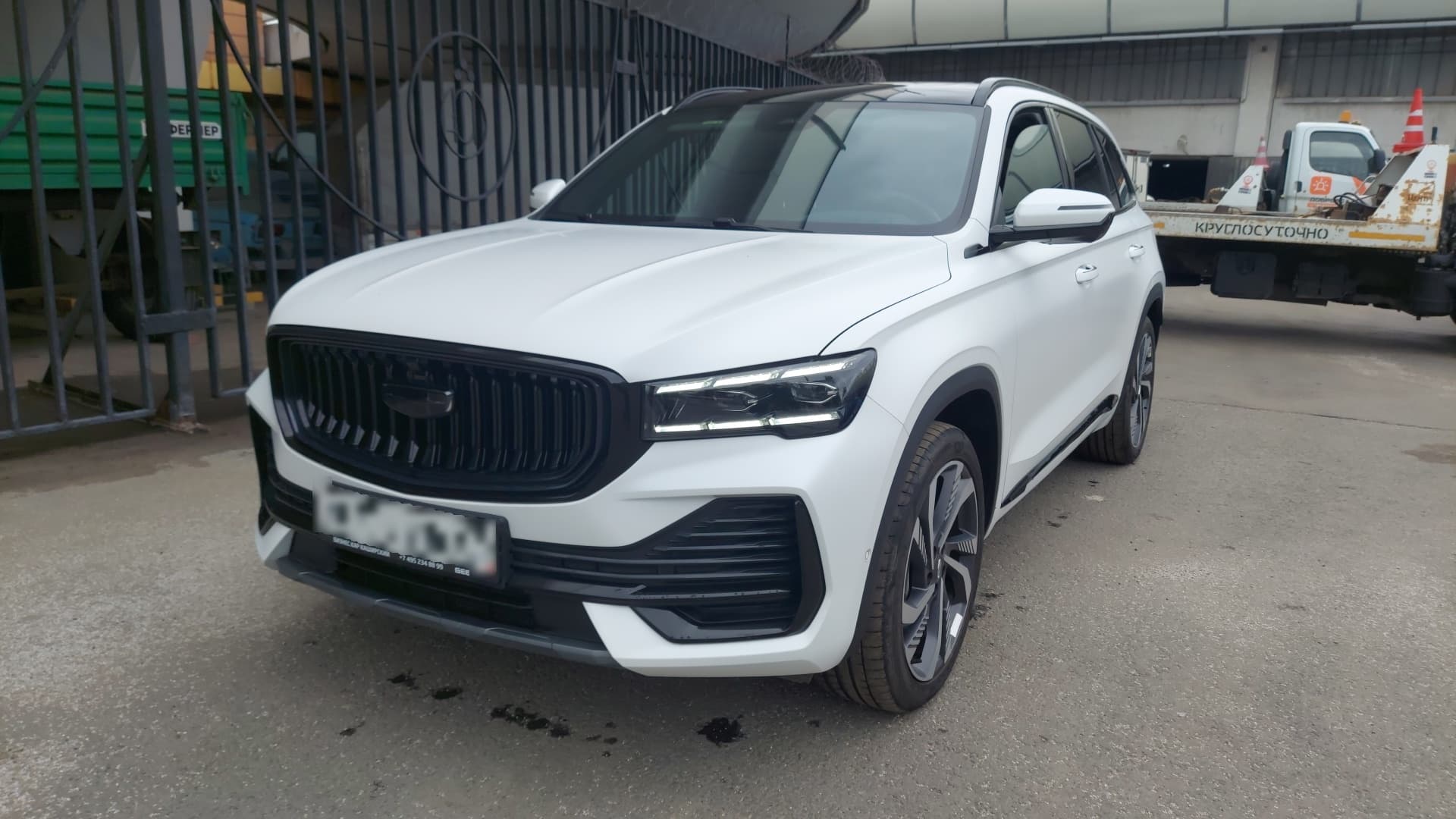 Geely Monjaro - 1