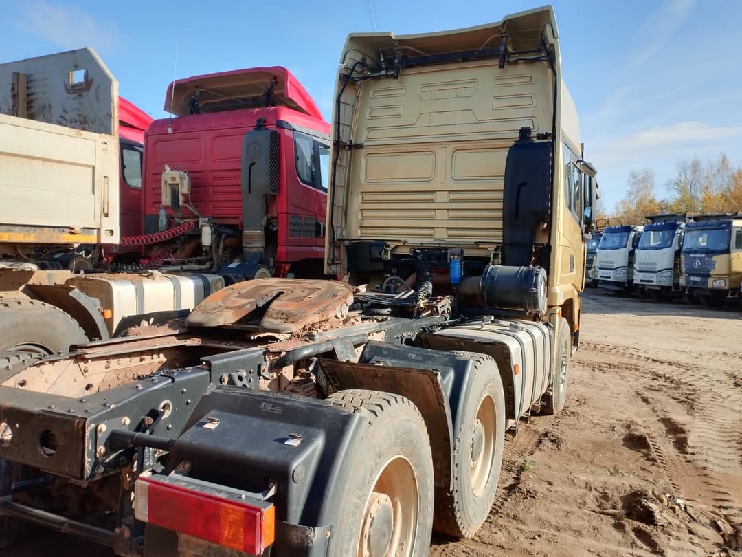 Shacman (Shaanxi) SX* 6x4 Седельный тягач - 3