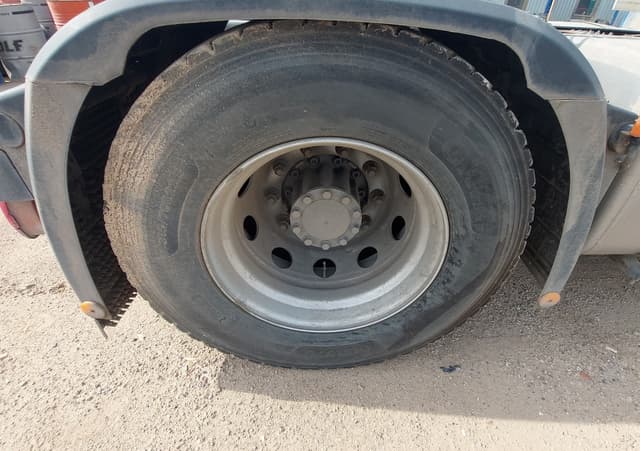Foton AUMAN R 4x2 Седельный тягач - 9