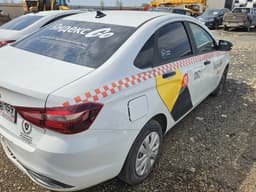 Lada Vesta седан - 3