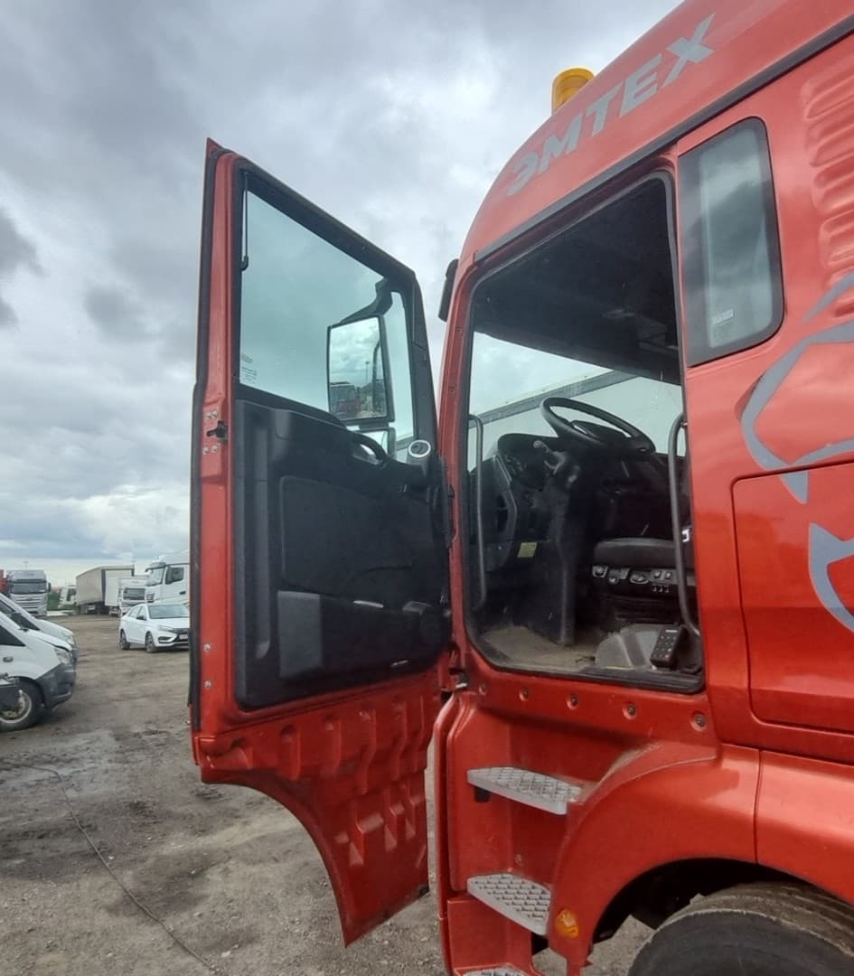 Sitrak C7H 6x4 Седельный тягач - 8