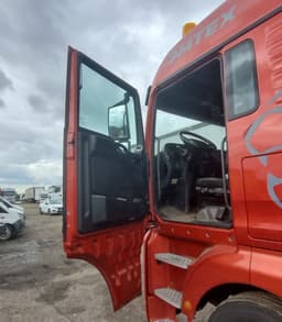 Sitrak C7H 6x4 Седельный тягач - 8