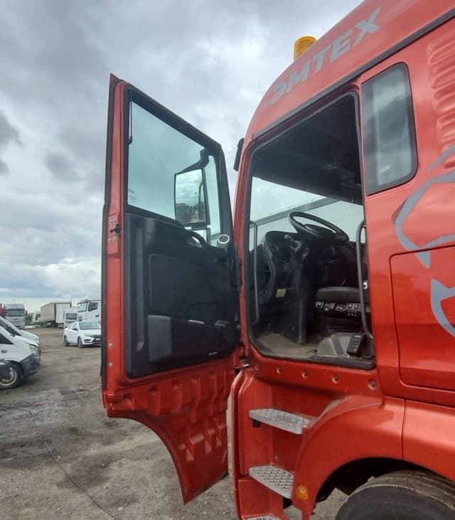 Sitrak C7H 6x4 Седельный тягач - 8