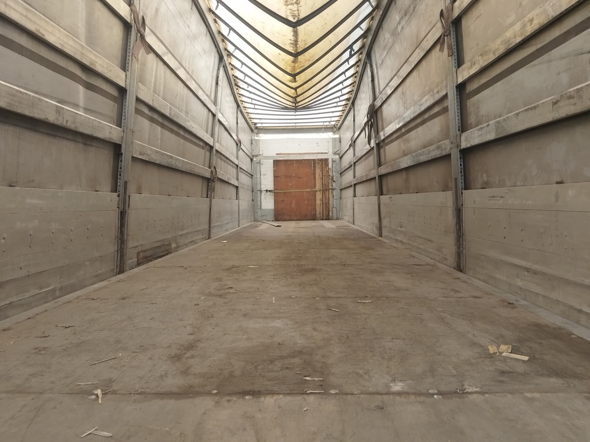 Schmitz Cargobull 9084 Полуприцеп бортовой - 4