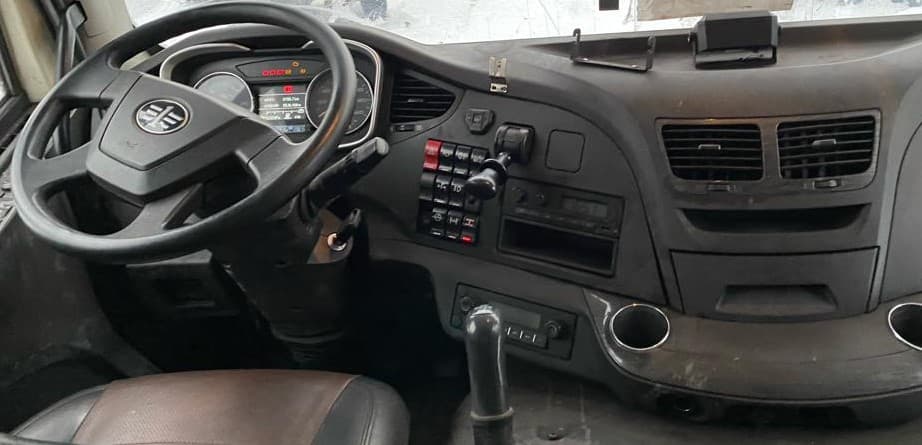 FAW CA 3310 8x4 Самосвал - 5