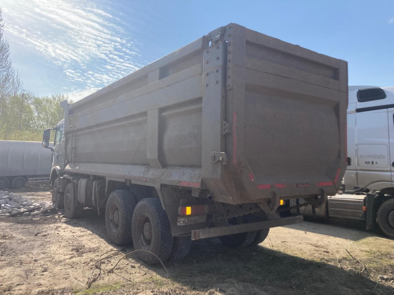 Howo T5G 8x4 Самосвал - 4