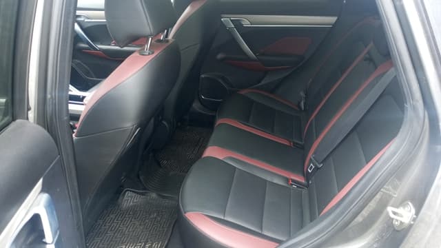 Geely Coolray - 8