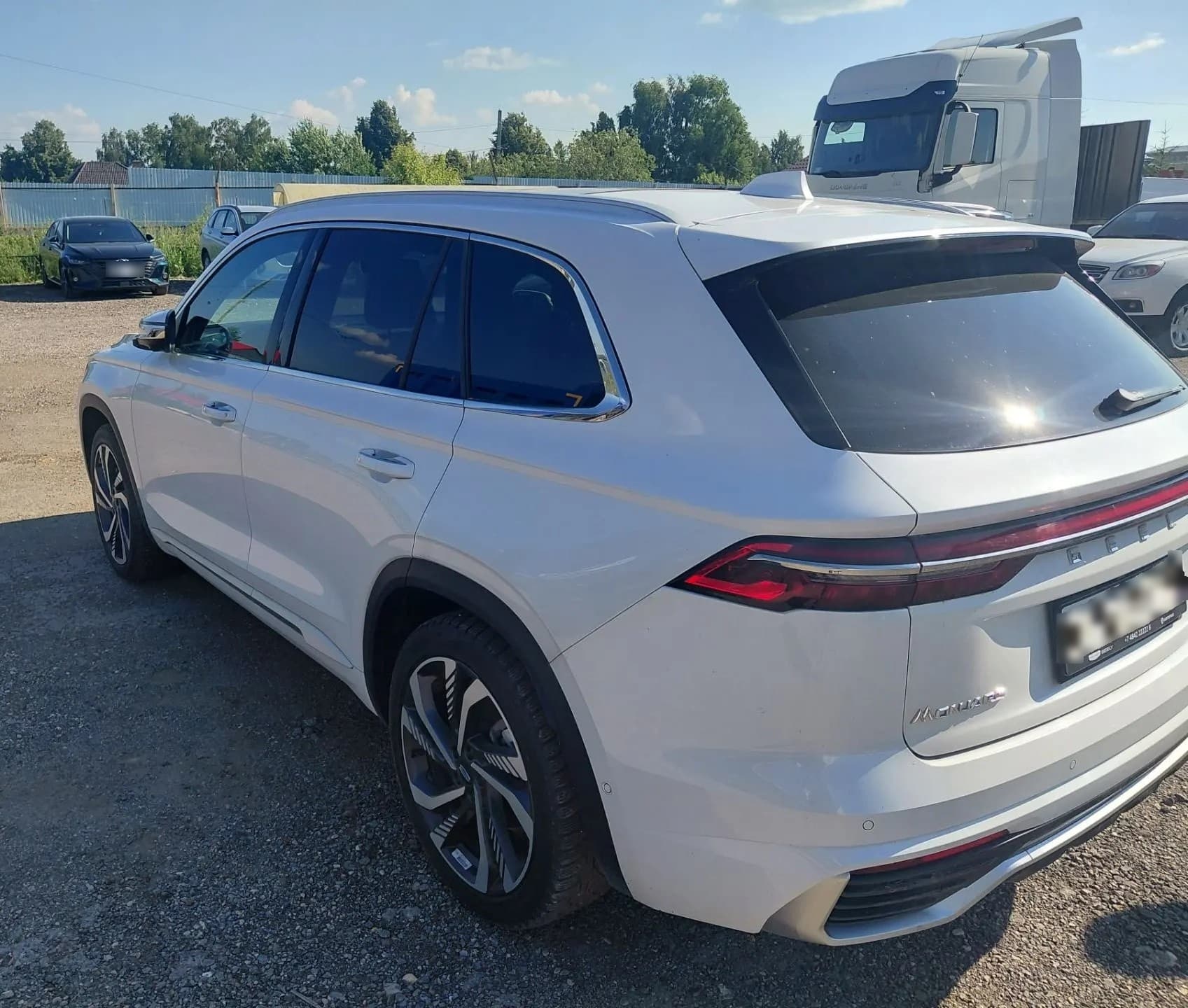 Geely Monjaro - 4