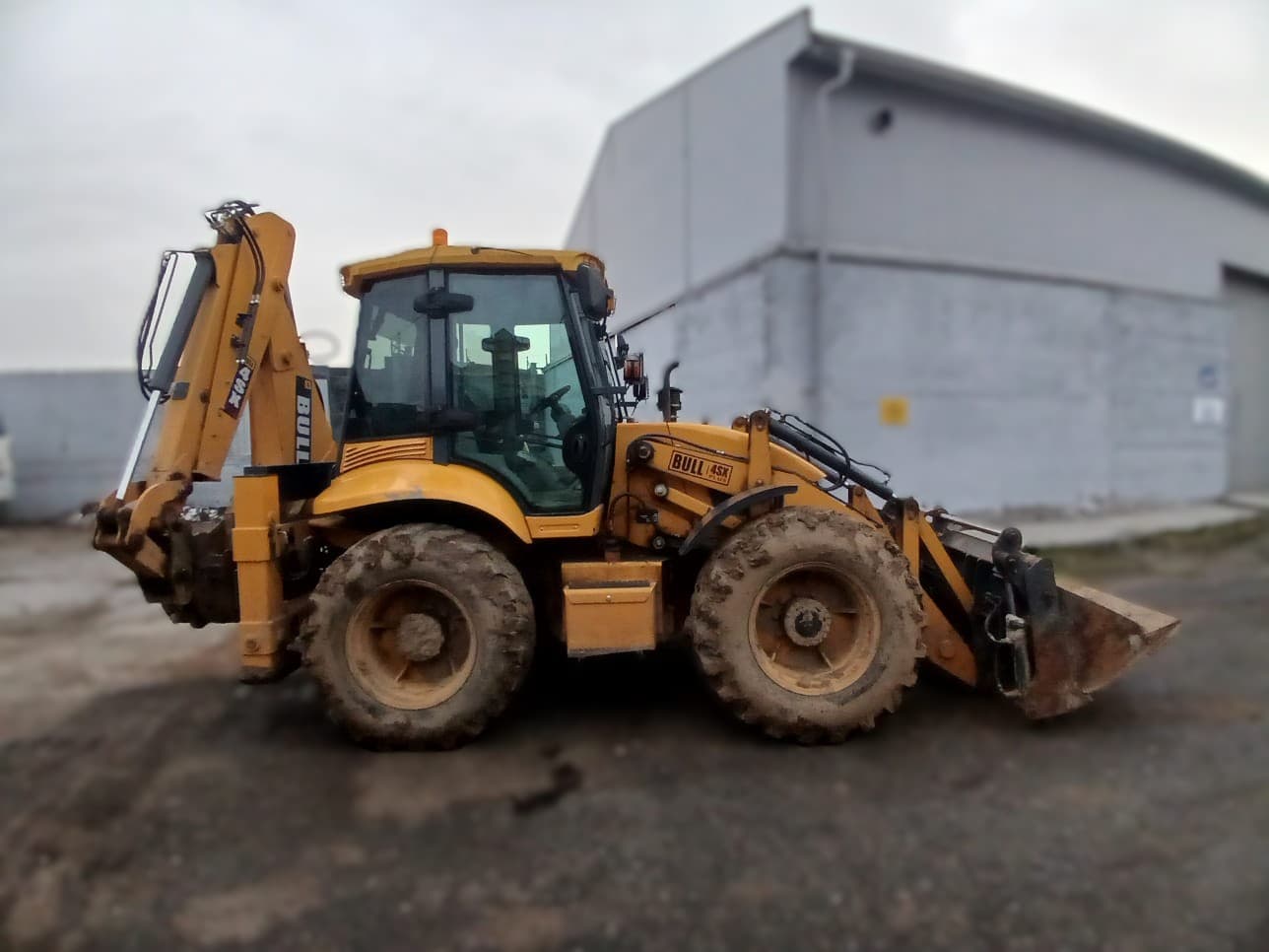 Bull 4SX Экскаватор-погрузчик - 3