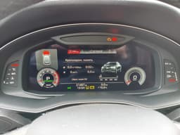 Audi Q8 - 6