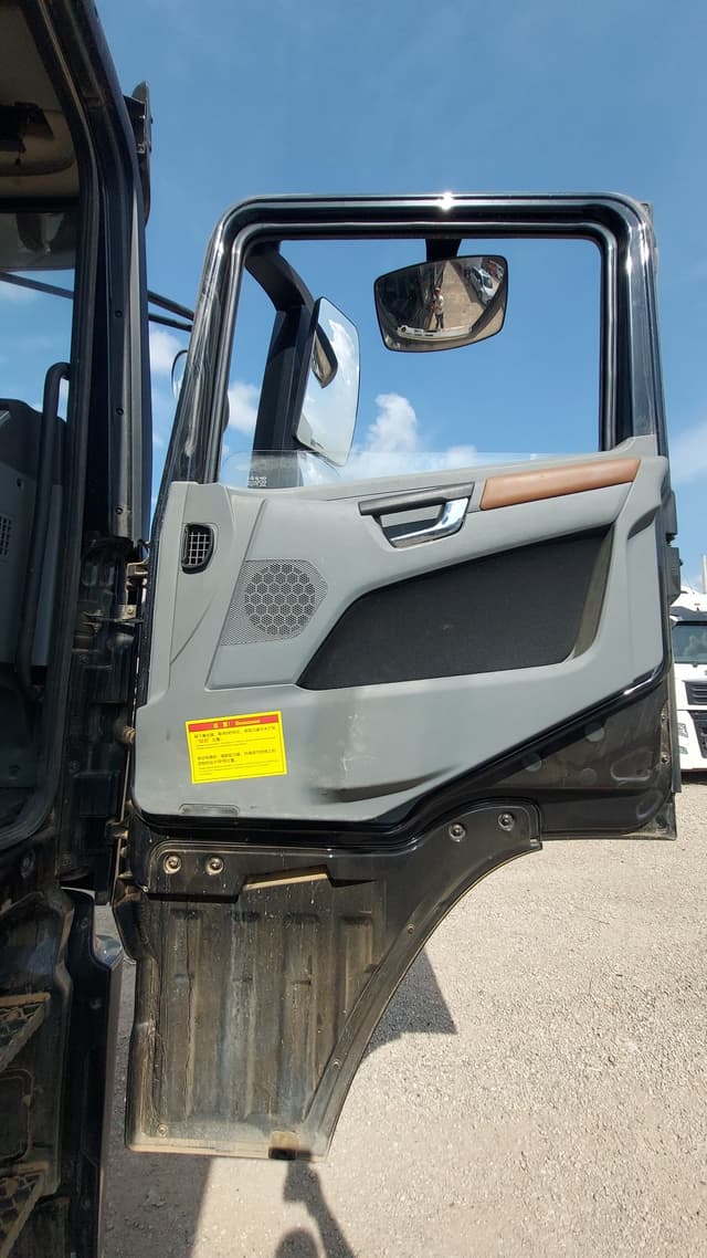 Shacman (Shaanxi) SX* 6x4 Самосвал - 8
