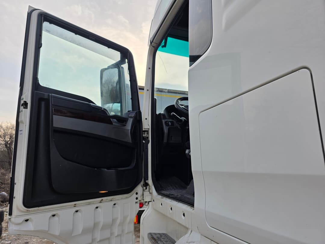 MAN TGX 4X2 Седельный тягач - 8