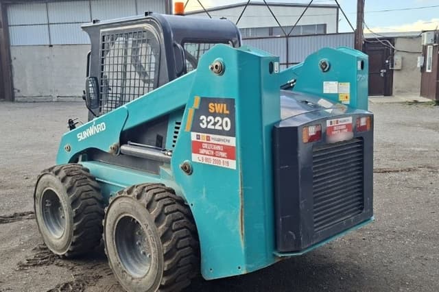 Sunward SWL3220 Мини погрузчик - 3