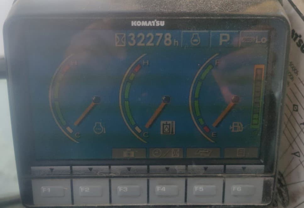 Komatsu PC 300 Экскаватор - 6