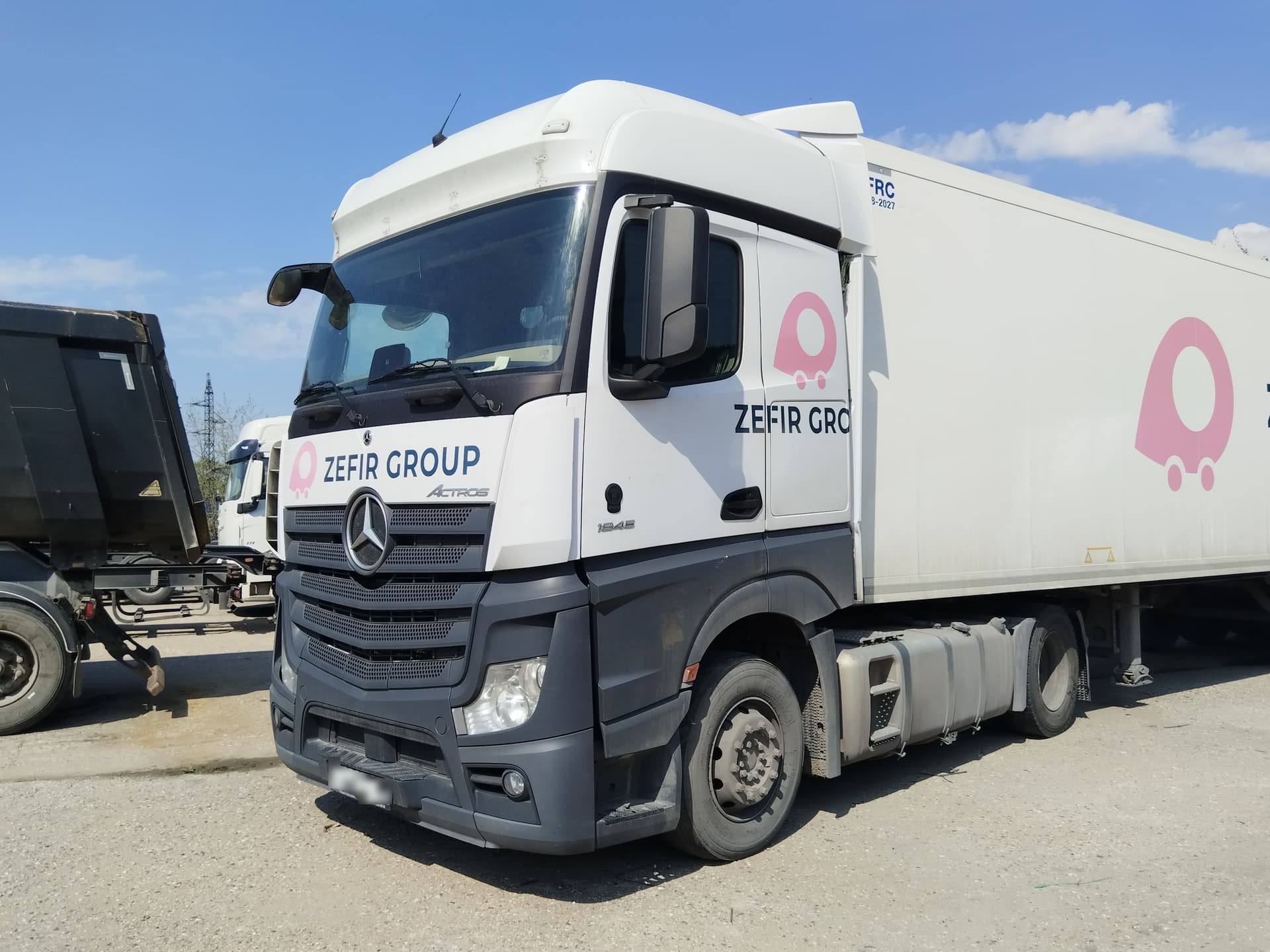 Mercedes-Benz Actros 4x2 Седельный тягач - 1