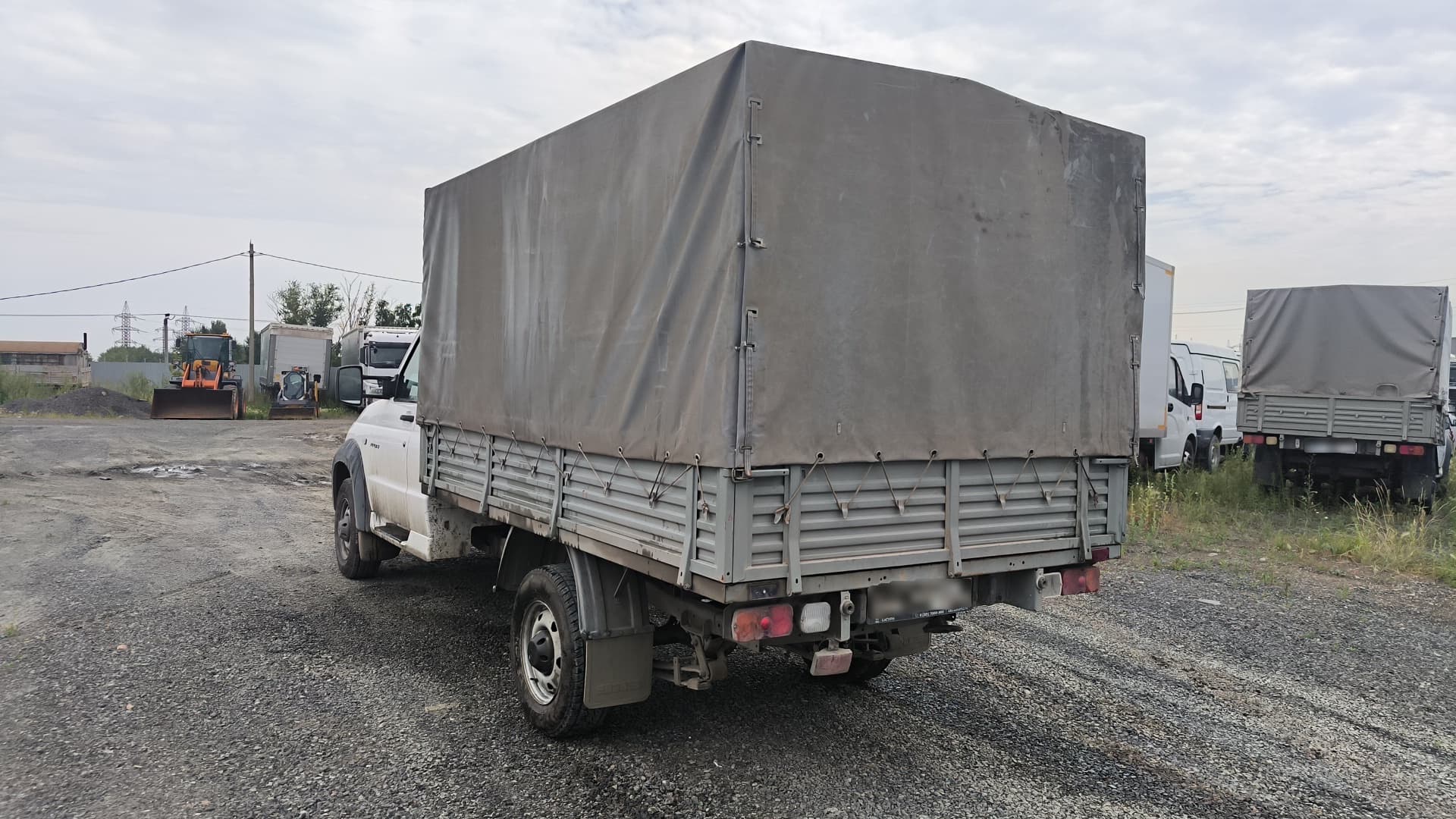 UAZ Profi - 4