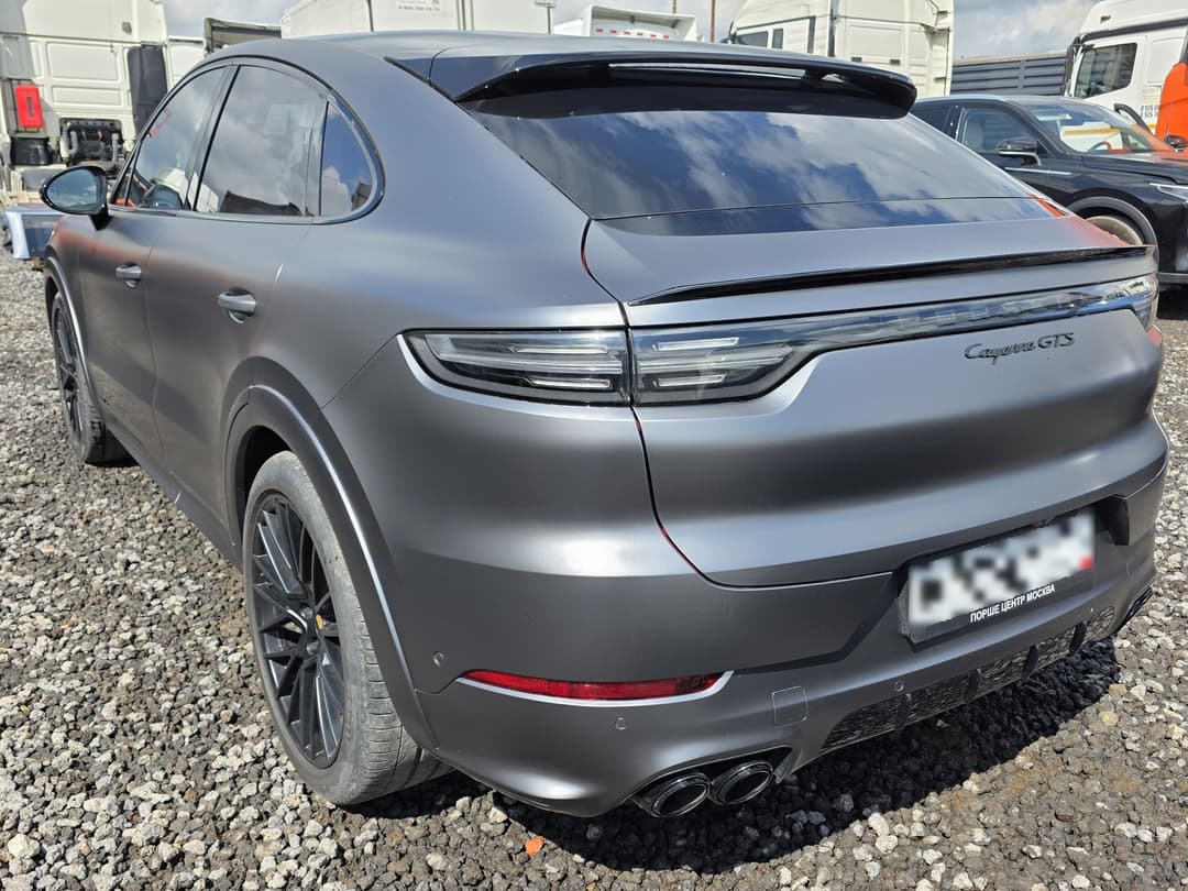 Porsche Cayenne - 4
