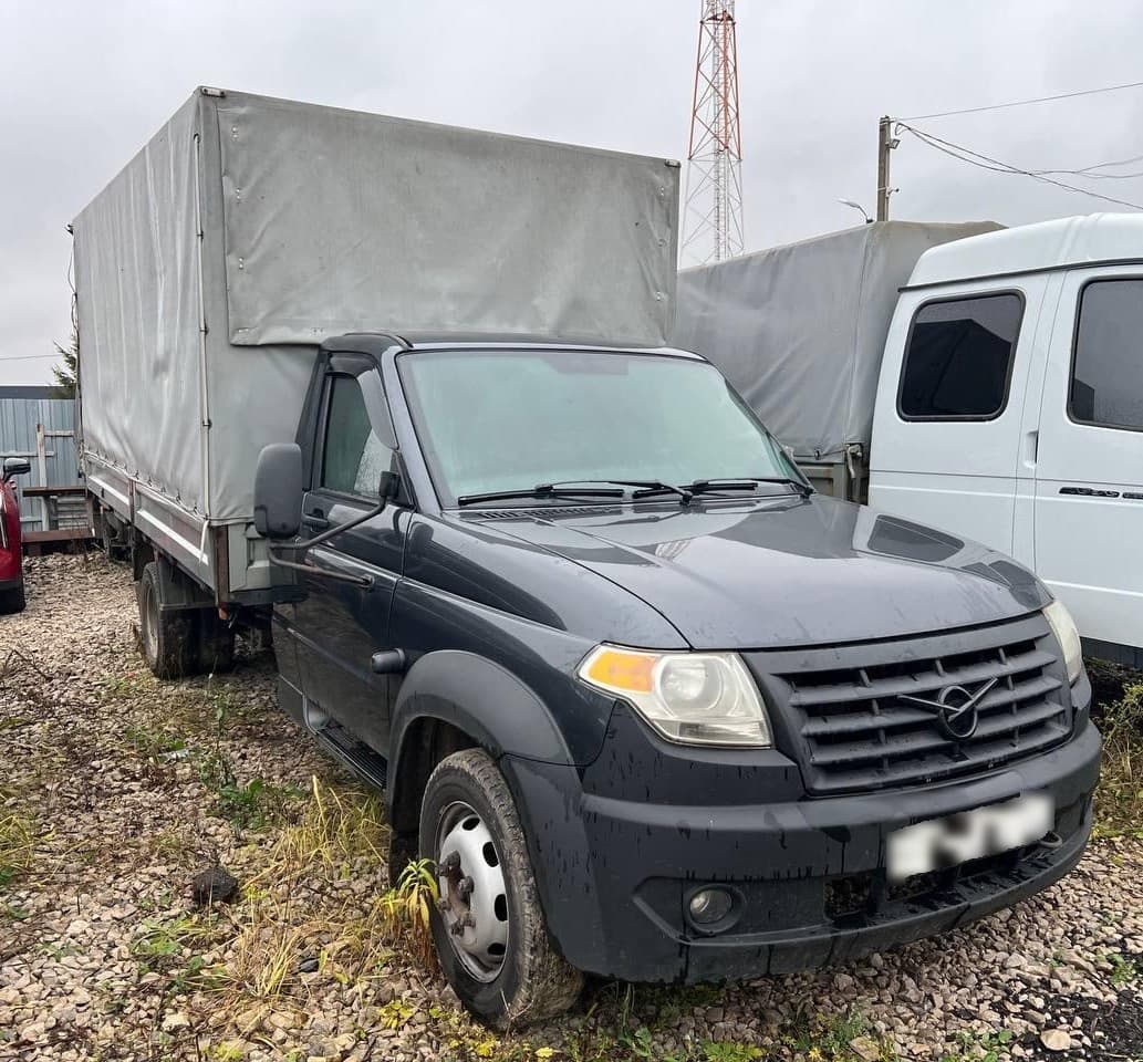 UAZ Profi - 2