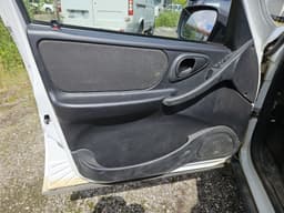 Lada Niva Travel - 8
