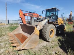Xcmg XC* Фронтальный погрузчик - 1