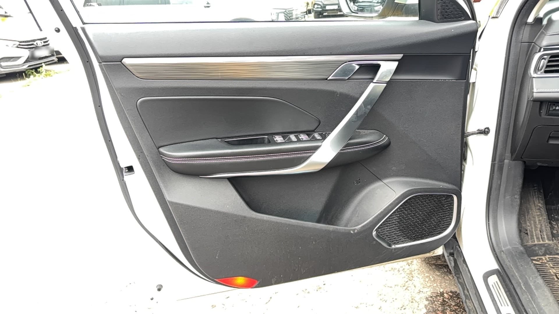 Geely Atlas Pro - 8
