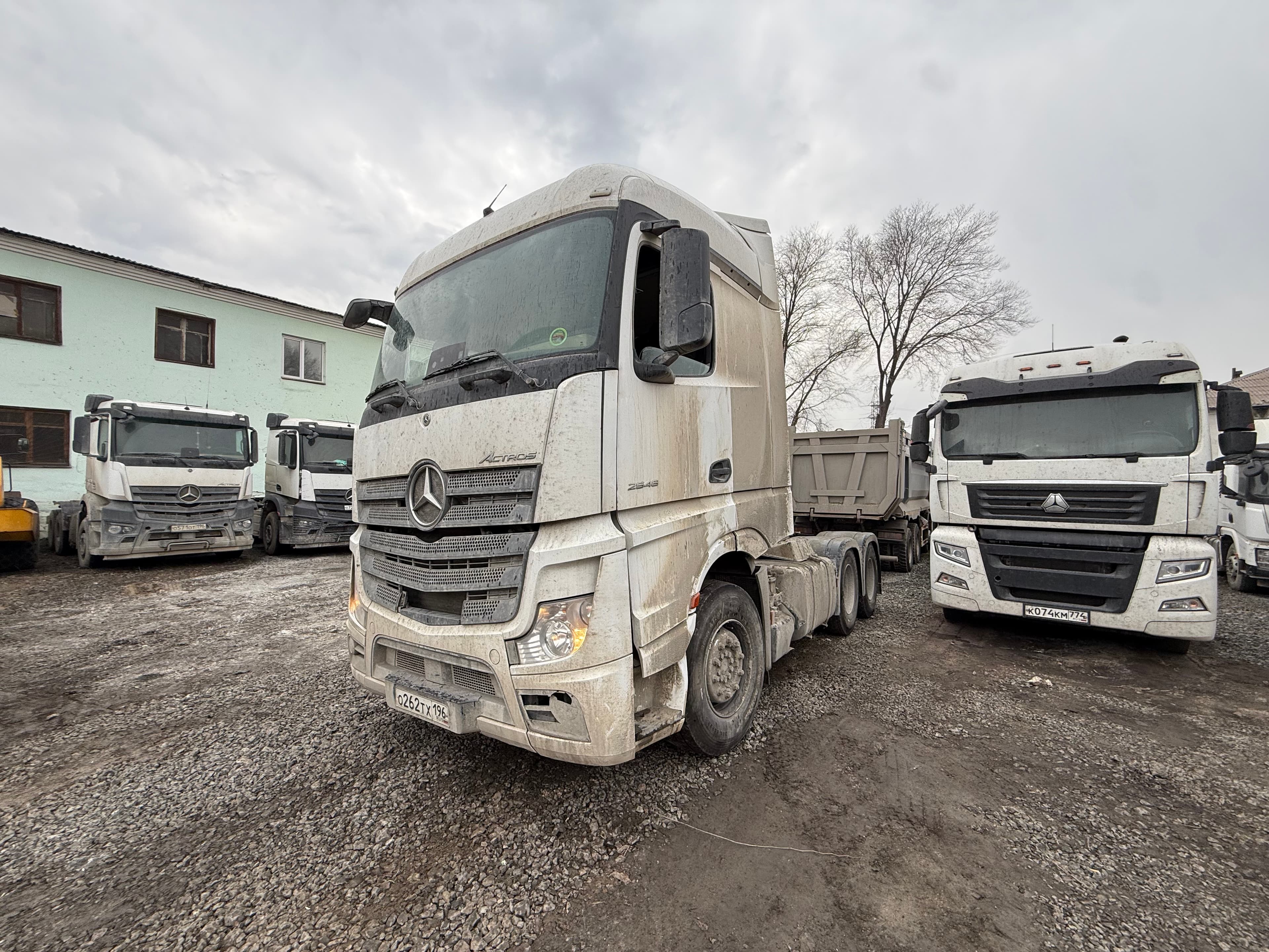 Mercedes-Benz Actros 6x4 Седельный тягач - 1