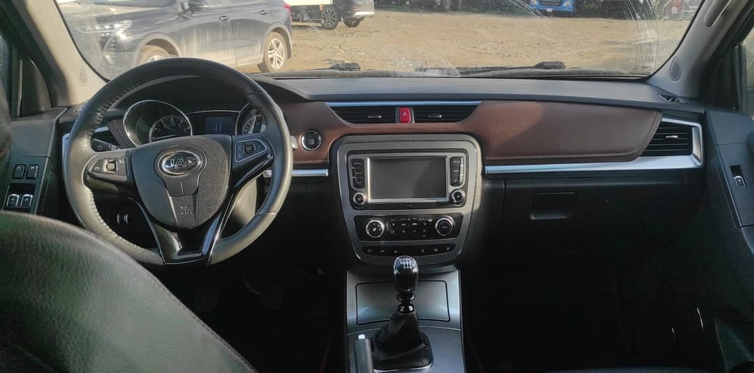 Jac T6 - 5