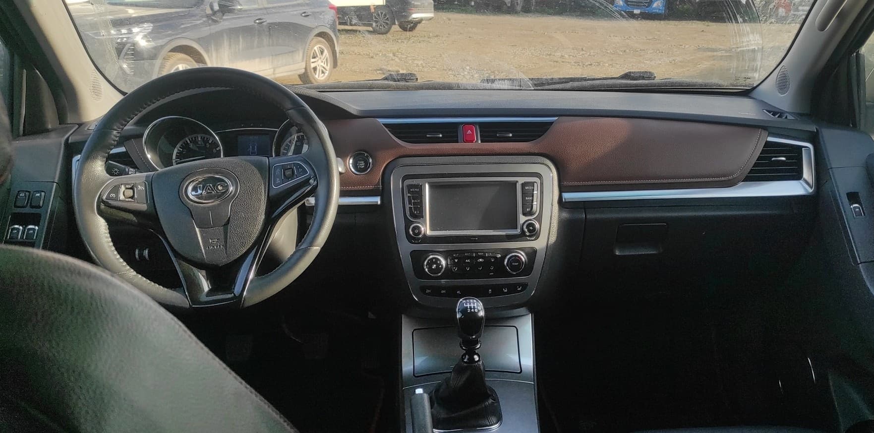 Jac T6 - 5