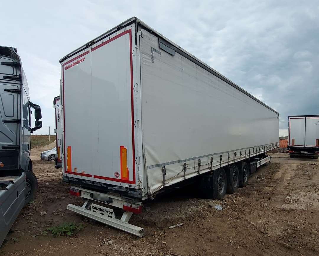 Kassbohrer XS Полуприцеп шторный - 3