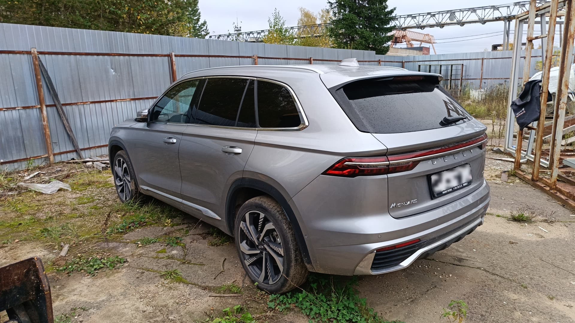 Geely Monjaro - 4