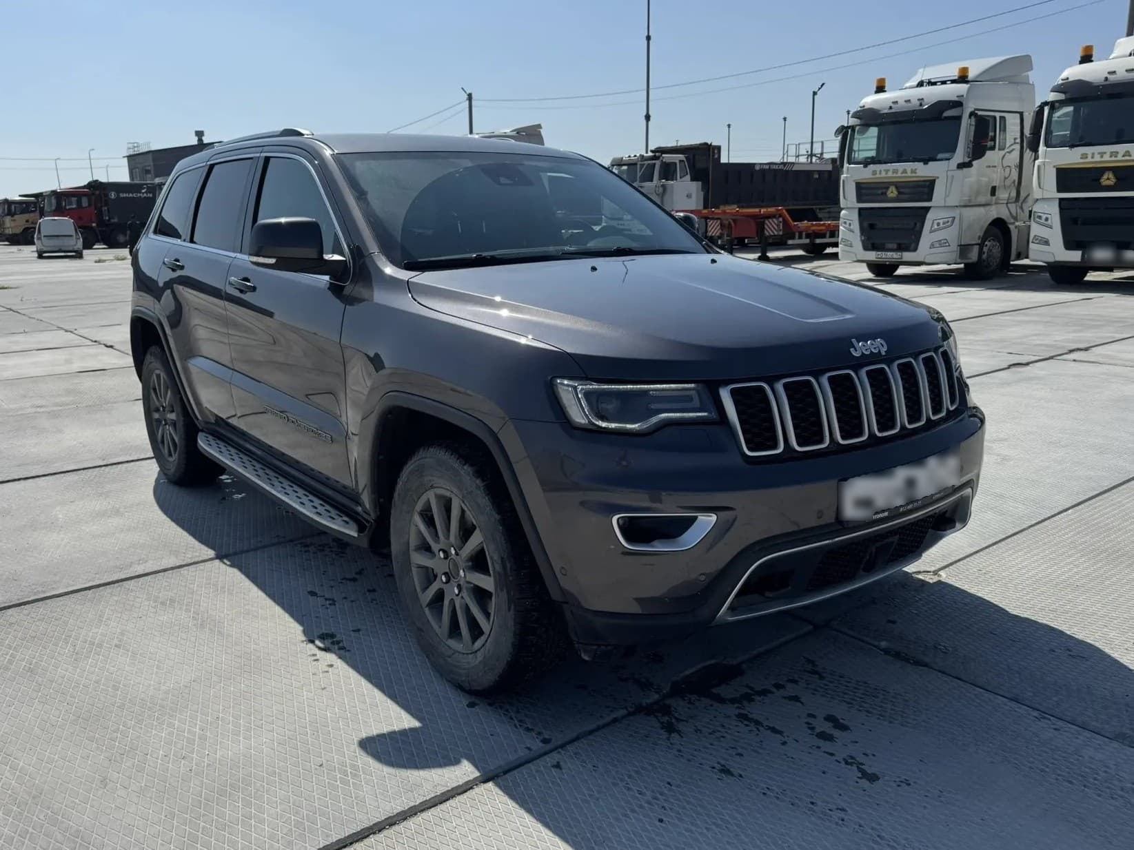 Jeep Grand Cherokee - 2
